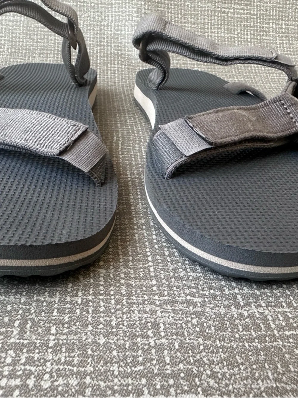 Teva Men’s Gray Adjustable Strap Sport Sandals Size 12